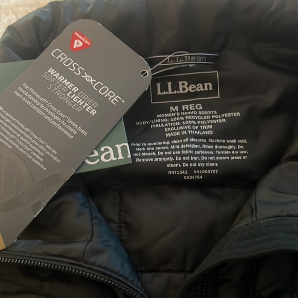 LL bean Primaloft Packaway Jacket - Picture 2 of 6